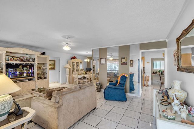 5809 NW 83rd Ave, Tamarac, FL 33321
