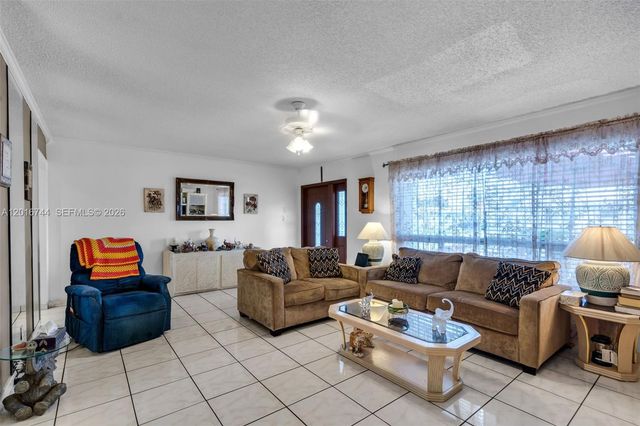 5809 NW 83rd Ave, Tamarac, FL 33321