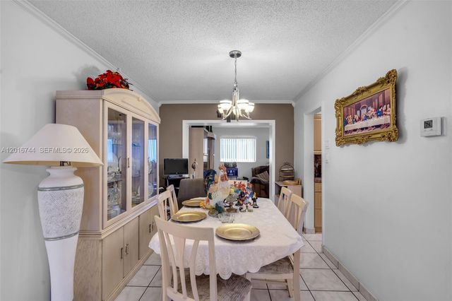 5809 NW 83rd Ave, Tamarac, FL 33321