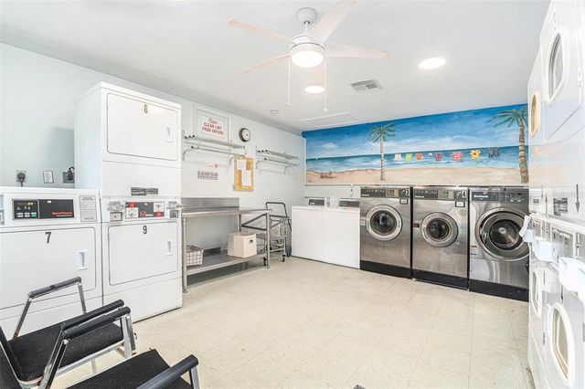 801 83RD AVENUE N 127, St Petersburg, FL 33702