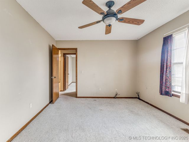 8121 E 75th Street, Tulsa, OK 74133