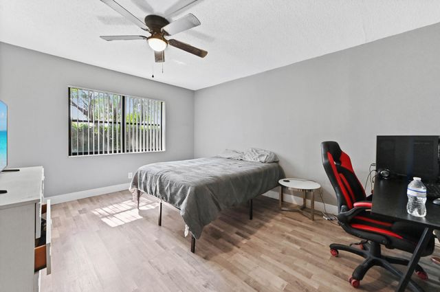 5937 Forest Hill Boulevard 103, West Palm Beach, FL 33415