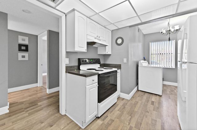 5937 Forest Hill Boulevard 103, West Palm Beach, FL 33415