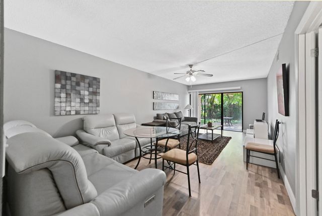 5937 Forest Hill Boulevard 103, West Palm Beach, FL 33415