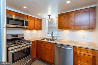 2218 E OAKDALE STREET, Philadelphia, PA 19125