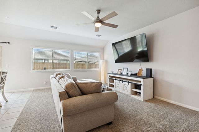 1097 Kingbird Lane, Alvarado, TX 76009
