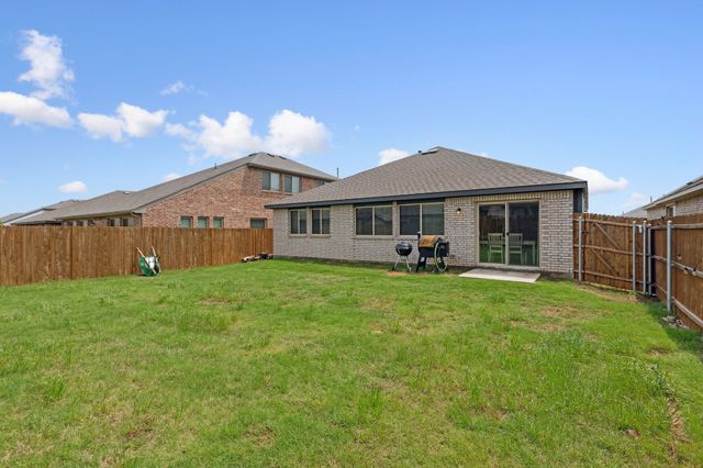 1097 Kingbird Lane, Alvarado, TX 76009