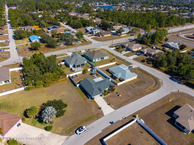 370 Olman Street SW, Palm Bay, FL 32908