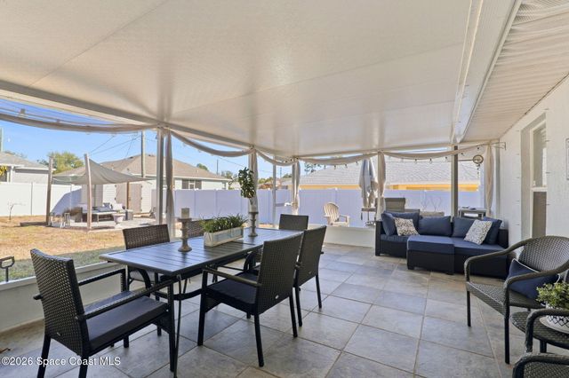 370 Olman Street SW, Palm Bay, FL 32908