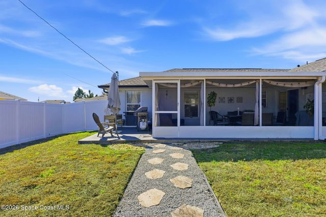 370 Olman Street SW, Palm Bay, FL 32908