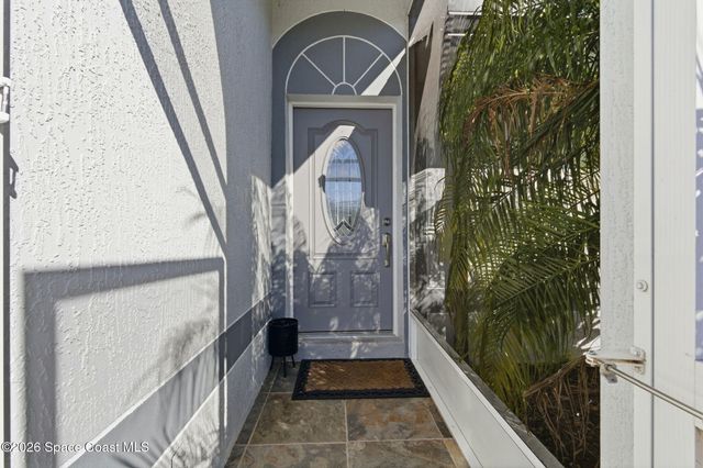 370 Olman Street SW, Palm Bay, FL 32908