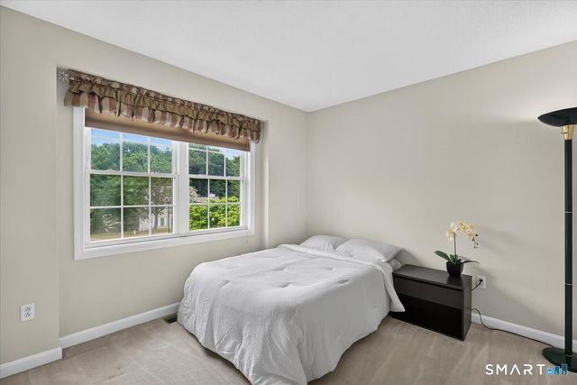 95 Folly Brook Lane, Manchester, CT 06040