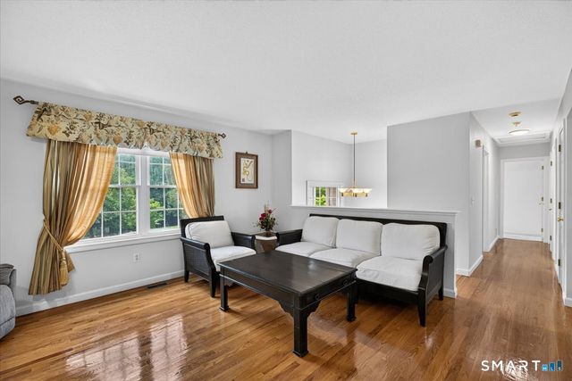 95 Folly Brook Lane, Manchester, CT 06040