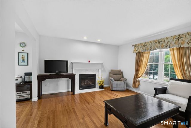 95 Folly Brook Lane, Manchester, CT 06040