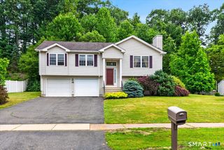 95 Folly Brook Lane, Manchester, CT 06040