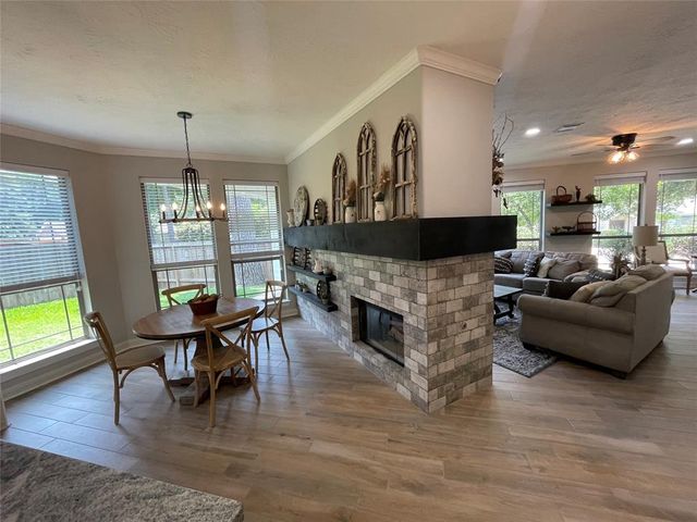 3802 Springcrest, Montgomery, TX 77356