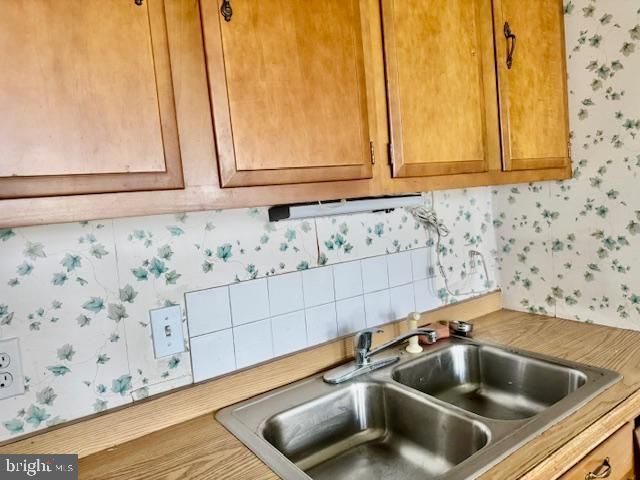 329 S MAPLE ST, Mount Carmel, PA 17851