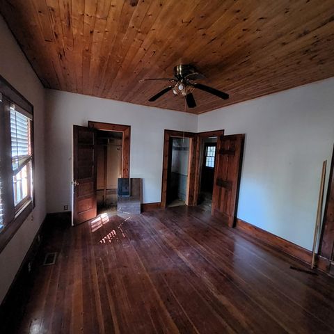 109 Cove Lane, Eutawville, SC 29048