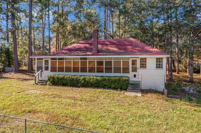 109 Cove Lane, Eutawville, SC 29048