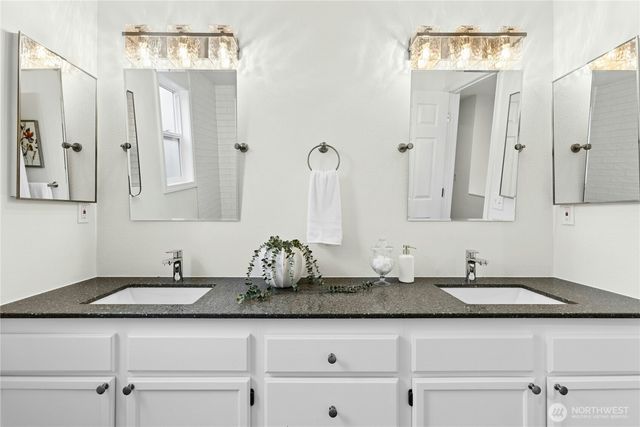 7509 Fremont Avenue N, Seattle, WA 98103