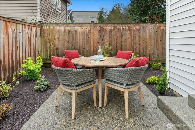 7509 Fremont Avenue N, Seattle, WA 98103