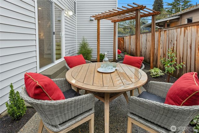 7509 Fremont Avenue N, Seattle, WA 98103