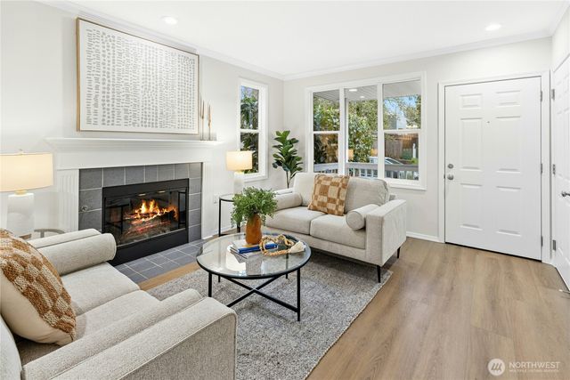 7509 Fremont Avenue N, Seattle, WA 98103