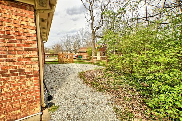 500 Woodcove Way, Beavercreek, OH 45430