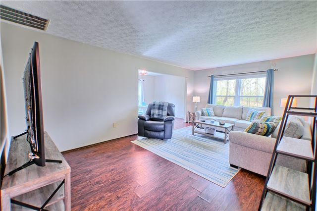 500 Woodcove Way, Beavercreek, OH 45430