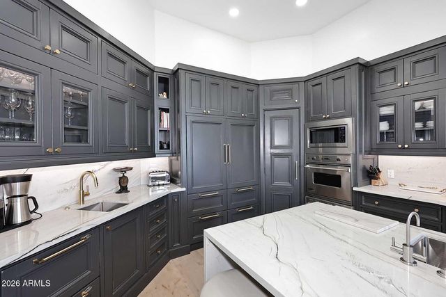 6205 E SAGE Drive, Paradise Valley, AZ 85253