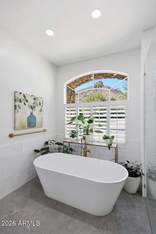 Image 44 of property listing at 6205 E SAGE Drive, Paradise Valley, AZ 85253