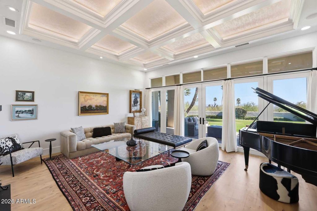 Image 9 of property listing at 6205 E SAGE Drive, Paradise Valley, AZ 85253