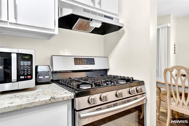 138 Indian Hollow Court, Mahwah, NJ 07430