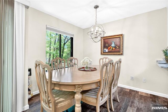 138 Indian Hollow Court, Mahwah, NJ 07430