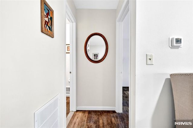 138 Indian Hollow Court, Mahwah, NJ 07430