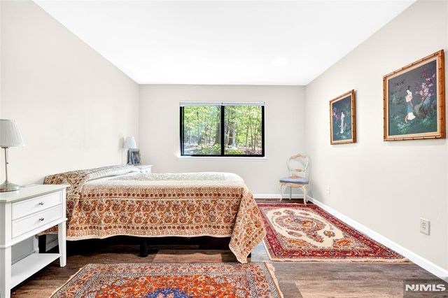 138 Indian Hollow Court, Mahwah, NJ 07430