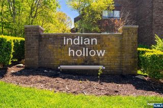 138 Indian Hollow Court, Mahwah, NJ 07430