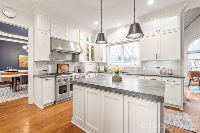 15018 Jockeys Ridge Drive, Charlotte, NC 28277