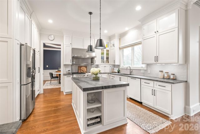 15018 Jockeys Ridge Drive, Charlotte, NC 28277