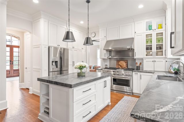 15018 Jockeys Ridge Drive, Charlotte, NC 28277