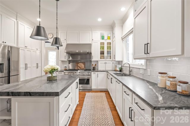 15018 Jockeys Ridge Drive, Charlotte, NC 28277