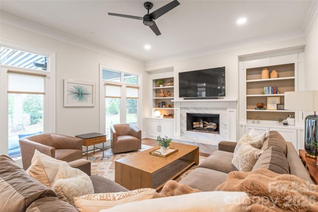 15018 Jockeys Ridge Drive, Charlotte, NC 28277