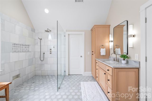 15018 Jockeys Ridge Drive, Charlotte, NC 28277