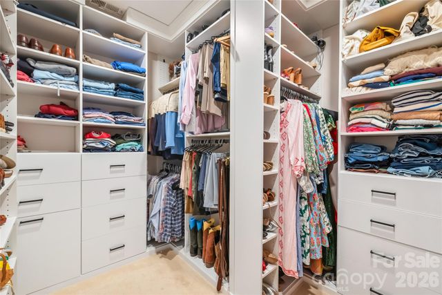 15018 Jockeys Ridge Drive, Charlotte, NC 28277