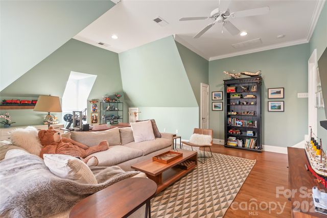 15018 Jockeys Ridge Drive, Charlotte, NC 28277