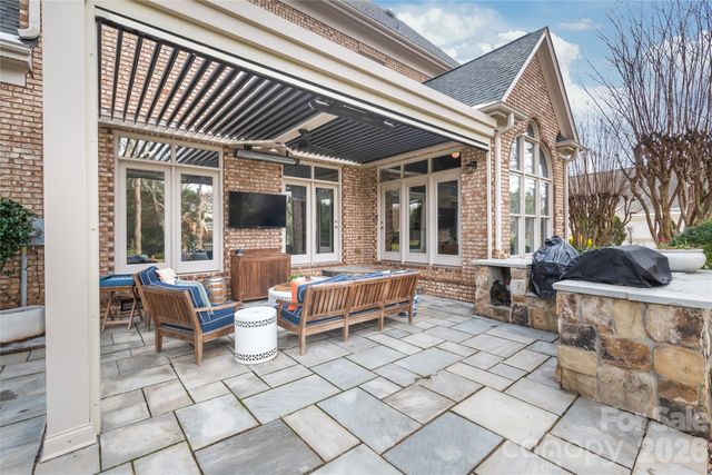 15018 Jockeys Ridge Drive, Charlotte, NC 28277