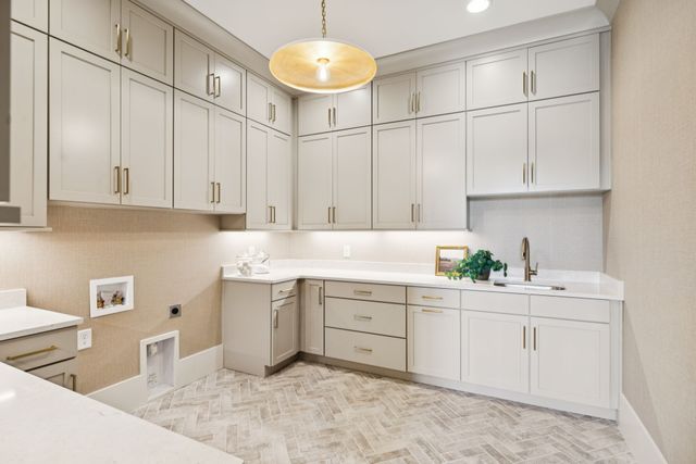 8101 Heirloom Blvd, College Grove, TN 37046