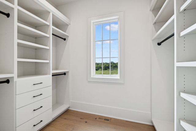 8101 Heirloom Blvd, College Grove, TN 37046