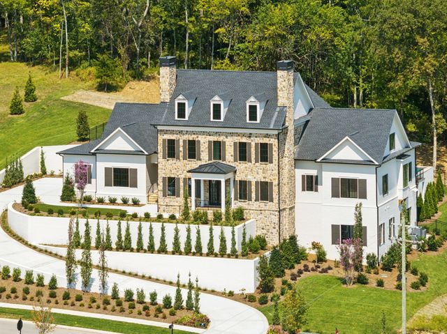 8101 Heirloom Blvd, College Grove, TN 37046