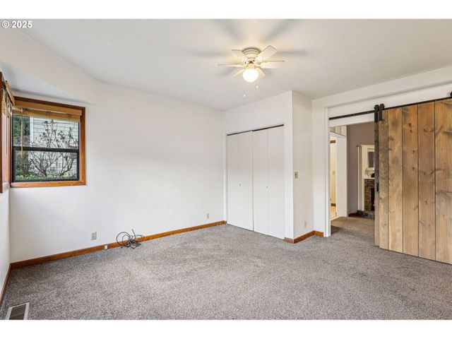 1504 Se ANKENY St, Portland, OR 97214